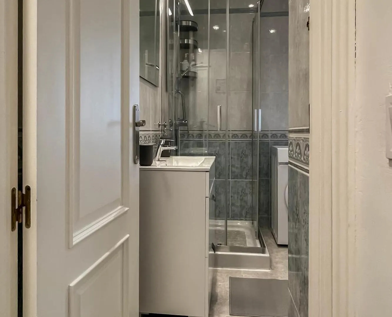 Blue Horizon 1Bedroom Apartment 베날마데나코스타