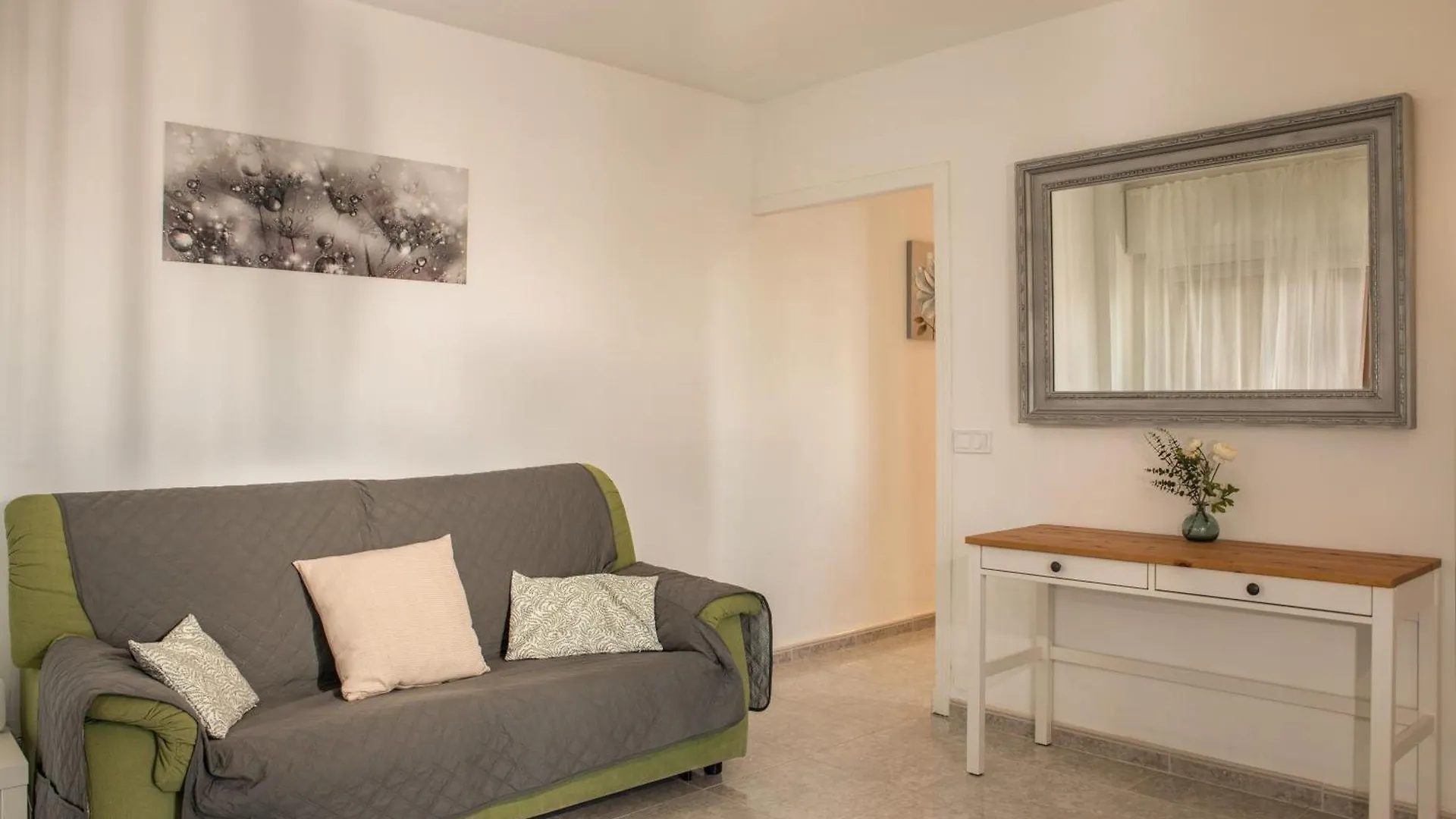 Blue Horizon 1Bedroom Apartment 베날마데나코스타
