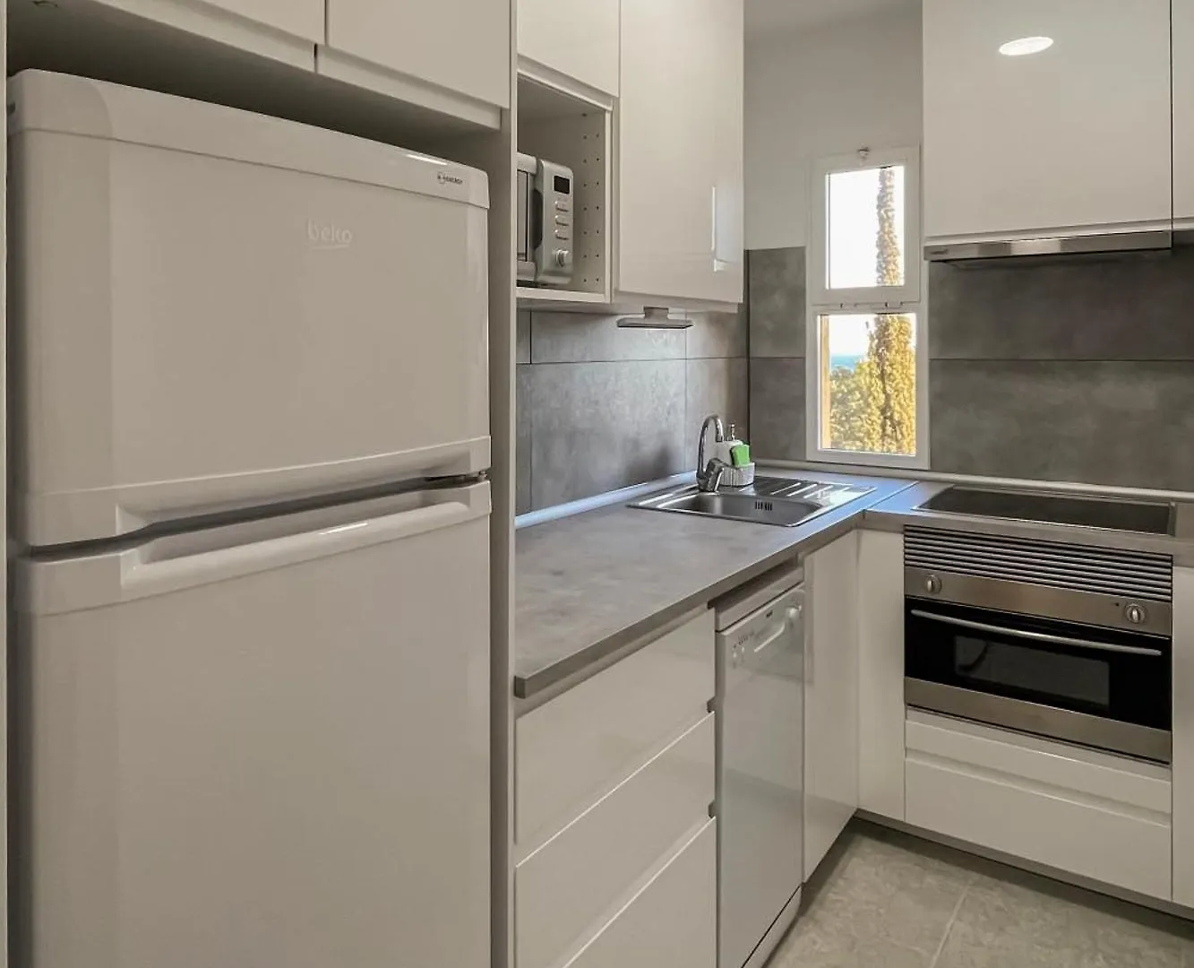 Blue Horizon 1Bedroom Apartment 베날마데나코스타